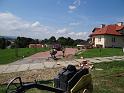 3-6 sierpnia Układanie krawężników niwelacja placu_55